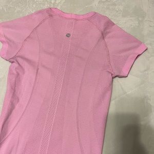 Lululemon swiftly tech short sleeve shirt